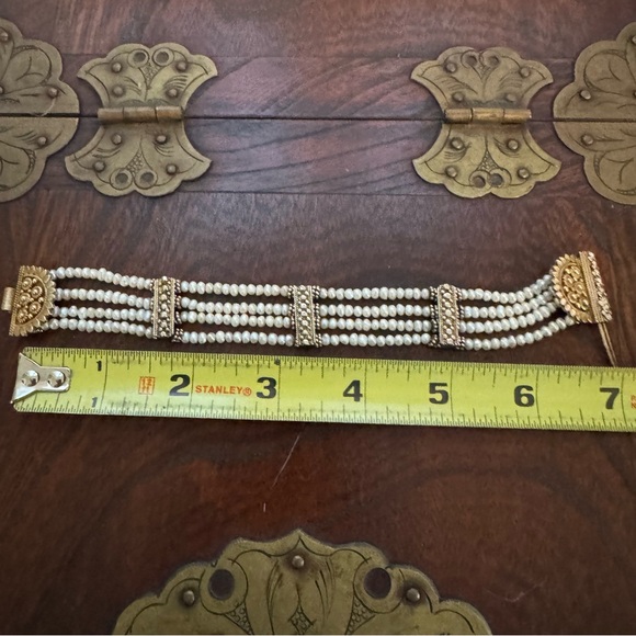 Vintage Multi-Strand Pearl Bracelet Gold Tone Ornate Clasp - Picture 5 of 6